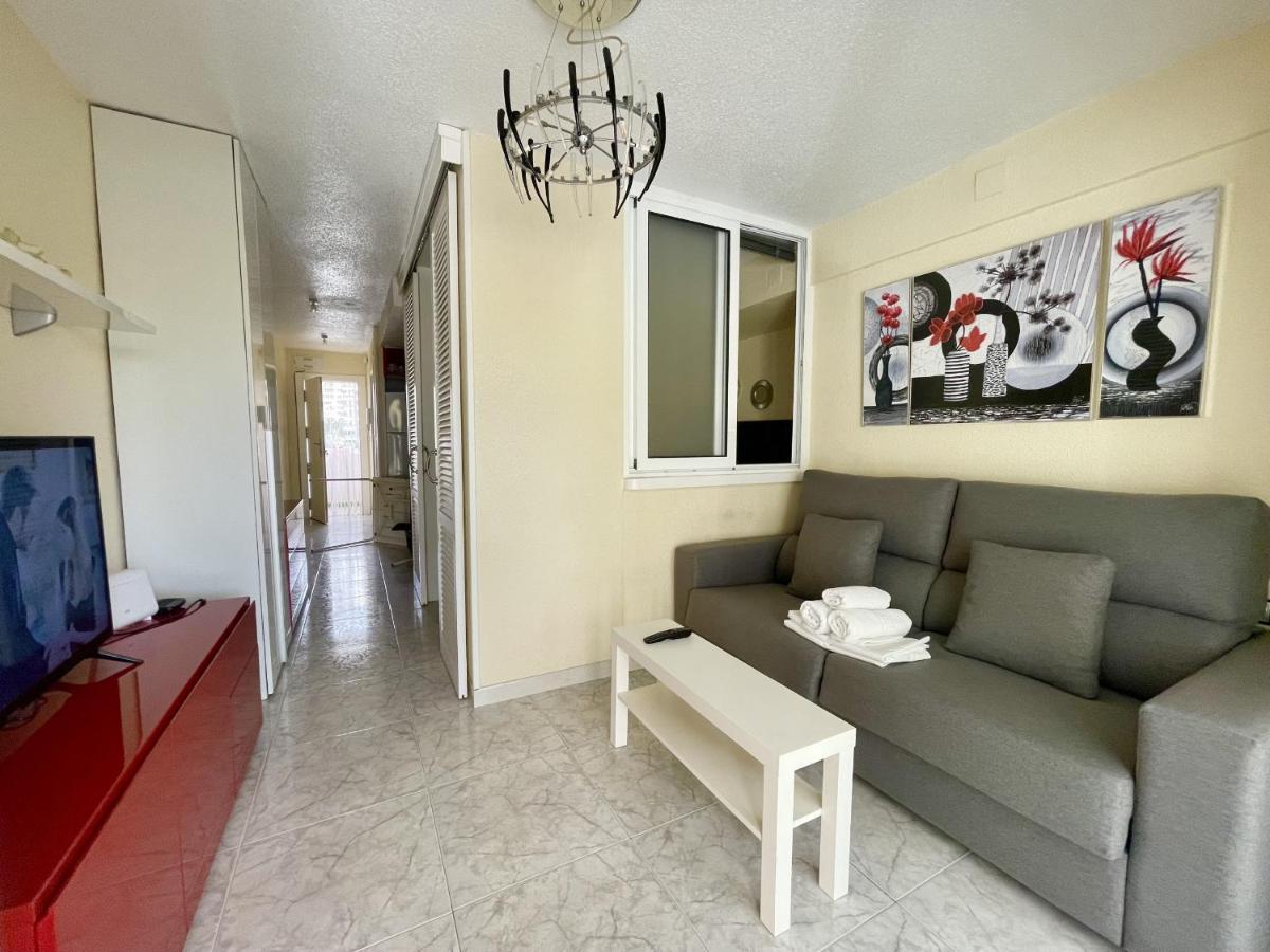 Magnificent Mediterraneo Apartment Бенидорм Экстерьер фото