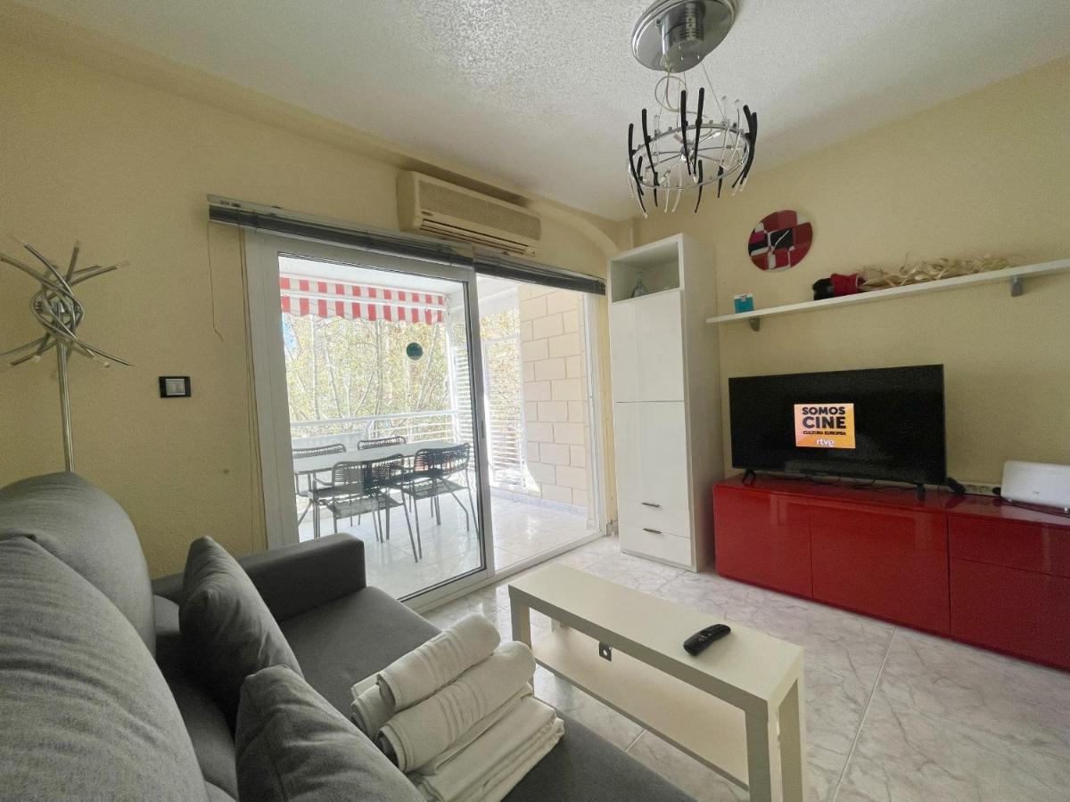 Magnificent Mediterraneo Apartment Бенидорм Экстерьер фото