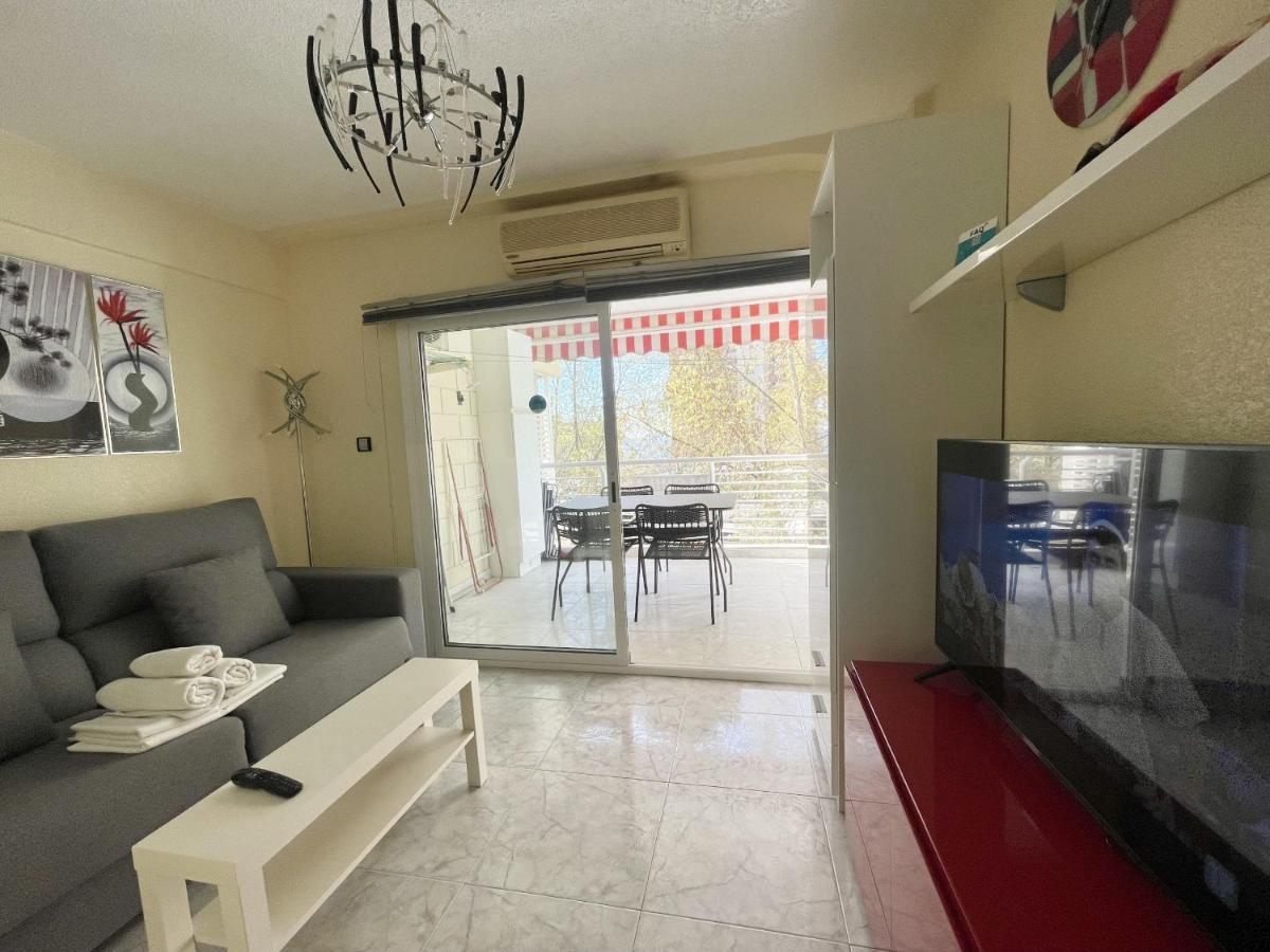Magnificent Mediterraneo Apartment Бенидорм Экстерьер фото