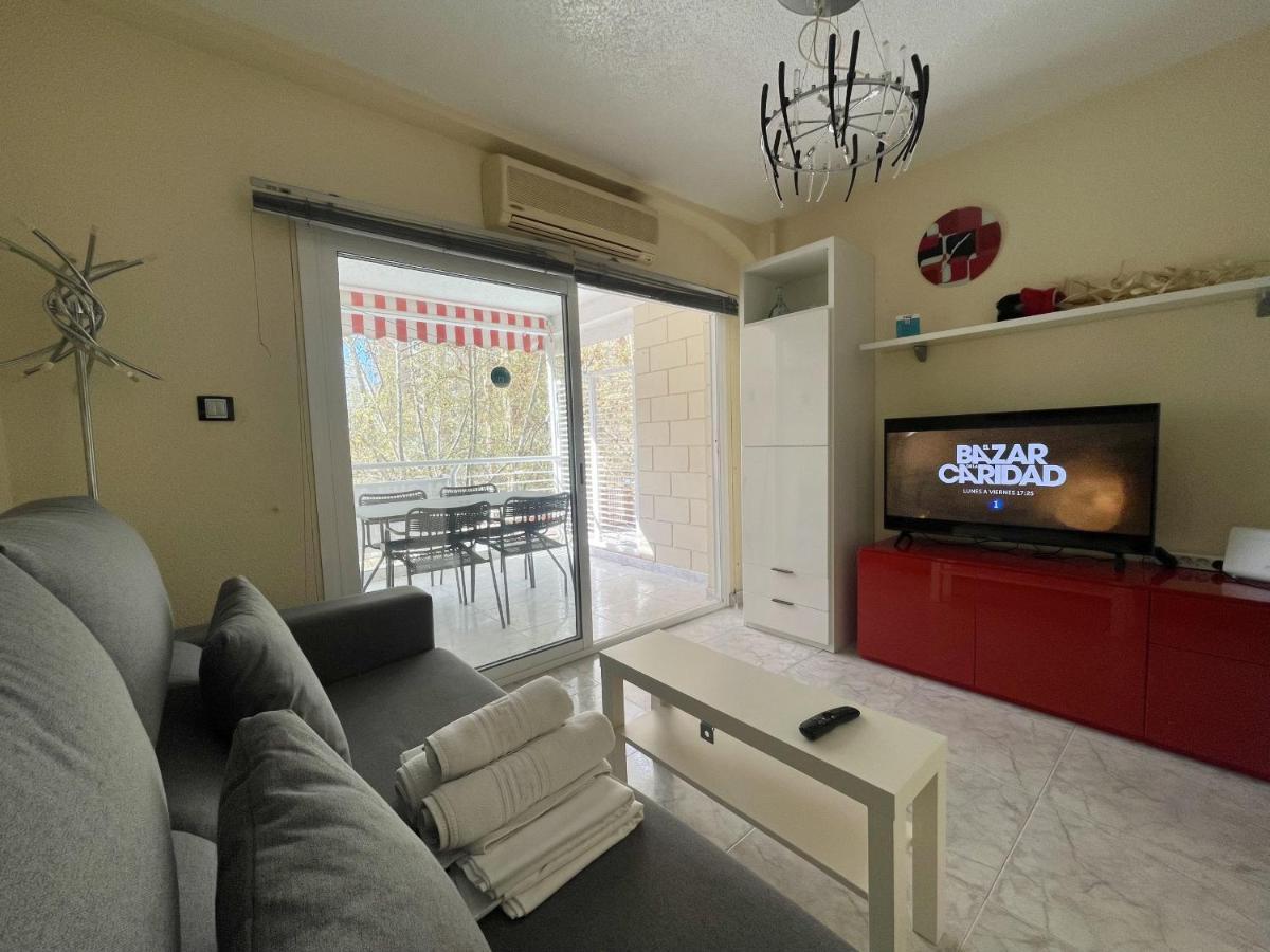 Magnificent Mediterraneo Apartment Бенидорм Экстерьер фото