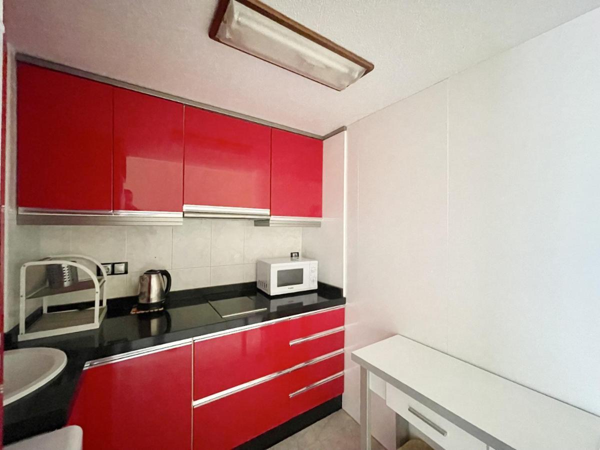 Magnificent Mediterraneo Apartment Бенидорм Экстерьер фото